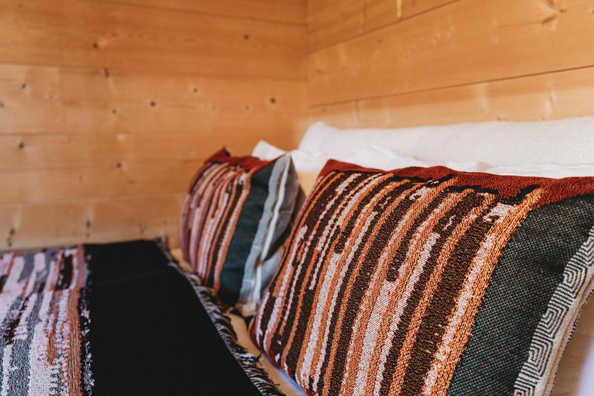 Lieblingsort - Schwarzwald Chalet Lodges Neuenweg ภายนอก รูปภาพ