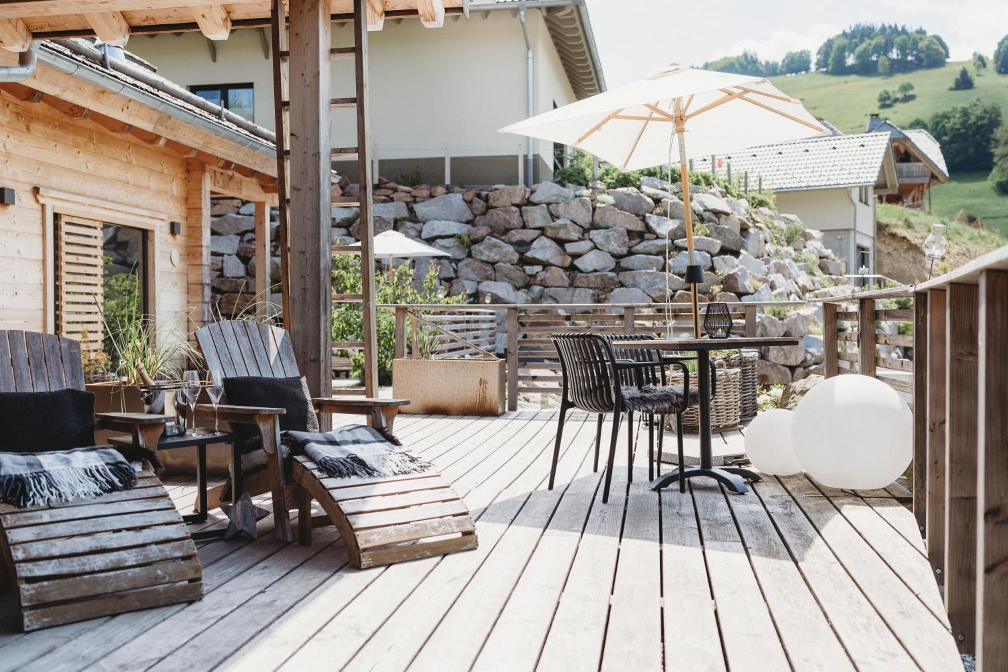 Lieblingsort - Schwarzwald Chalet Lodges Neuenweg ภายนอก รูปภาพ