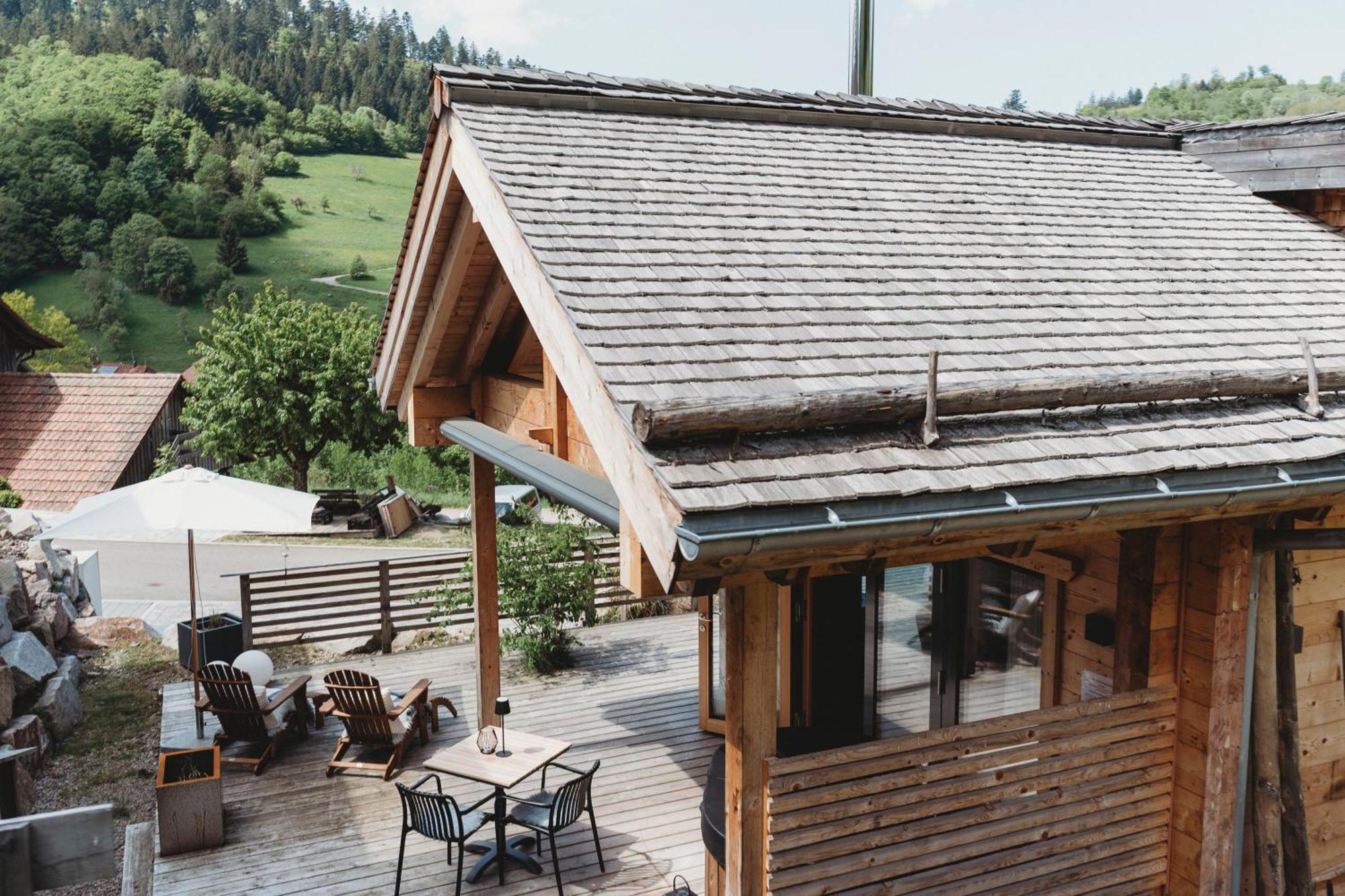 Lieblingsort - Schwarzwald Chalet Lodges Neuenweg ภายนอก รูปภาพ