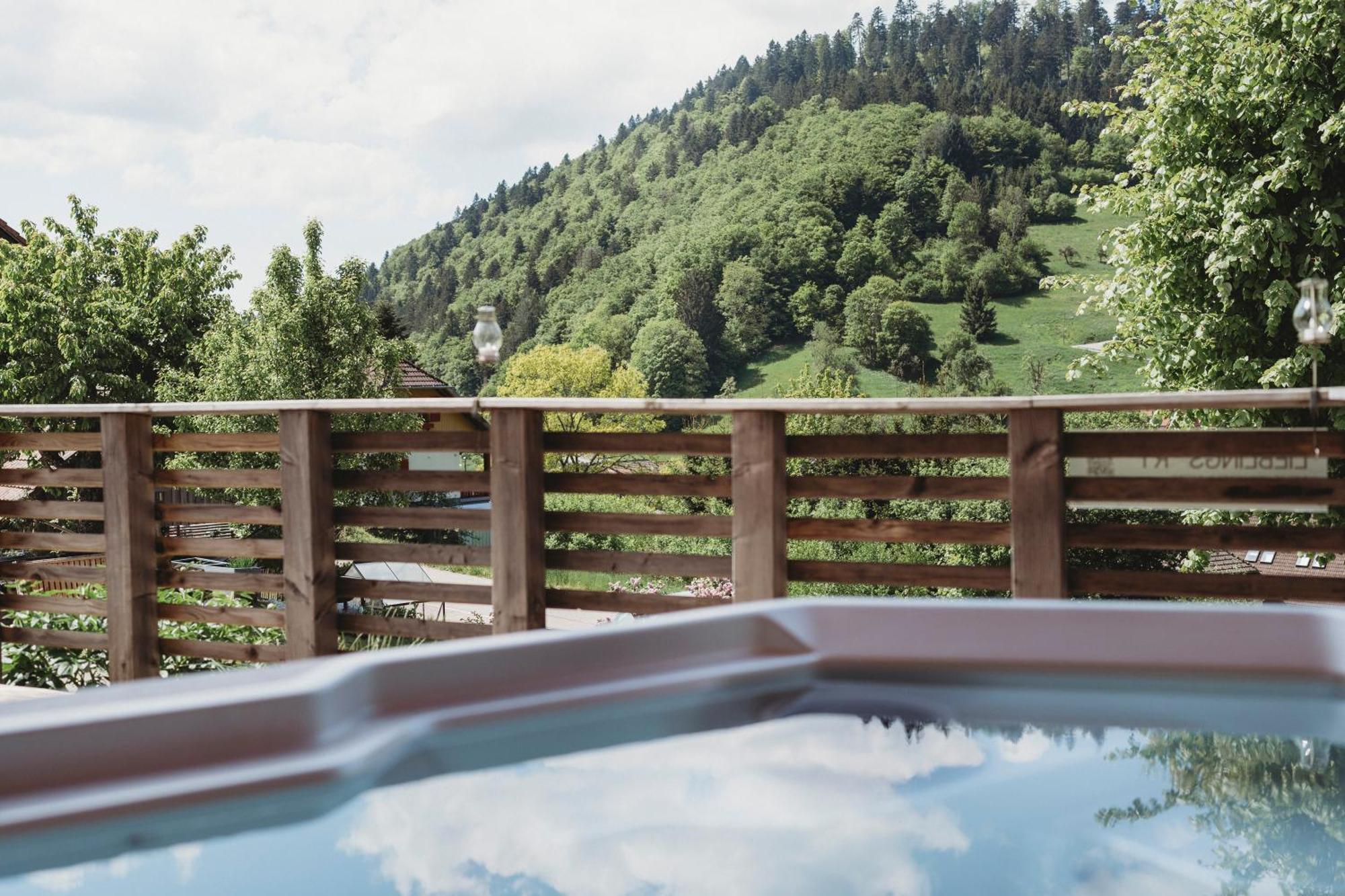 Lieblingsort - Schwarzwald Chalet Lodges Neuenweg ภายนอก รูปภาพ