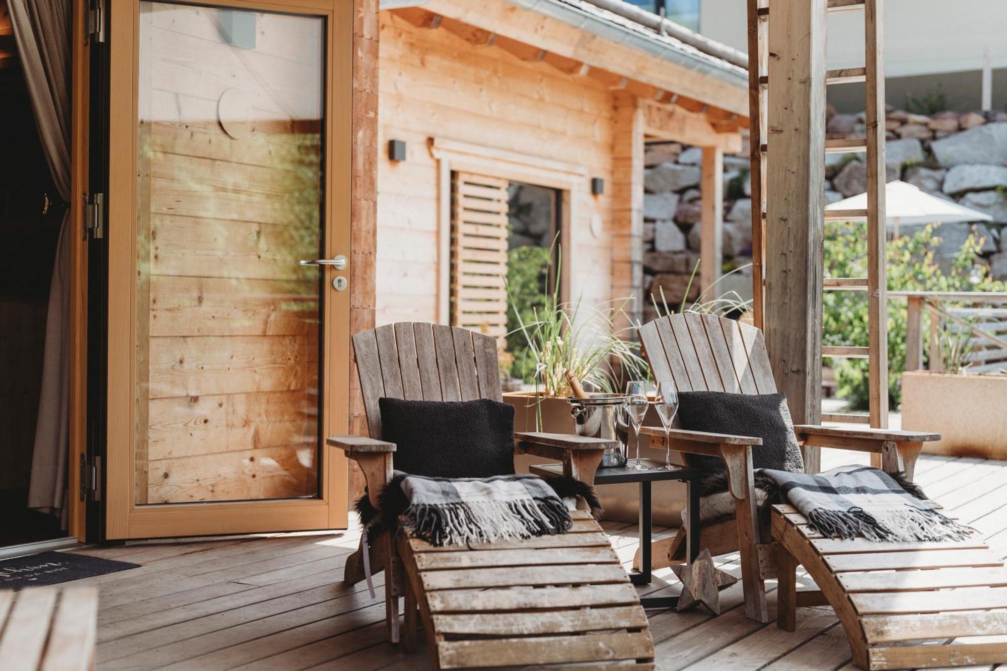 Lieblingsort - Schwarzwald Chalet Lodges Neuenweg ภายนอก รูปภาพ